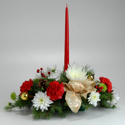 1 Candle Centerpiece from Mischler's Florist and Greenhouses in Williamsville, NY