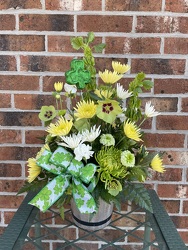 Bucket o' Luck  from Mischler's Florist and Greenhouses in Williamsville, NY