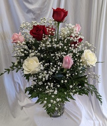 Dozen Roses Valentine Mix from Mischler's Florist and Greenhouses in Williamsville, NY